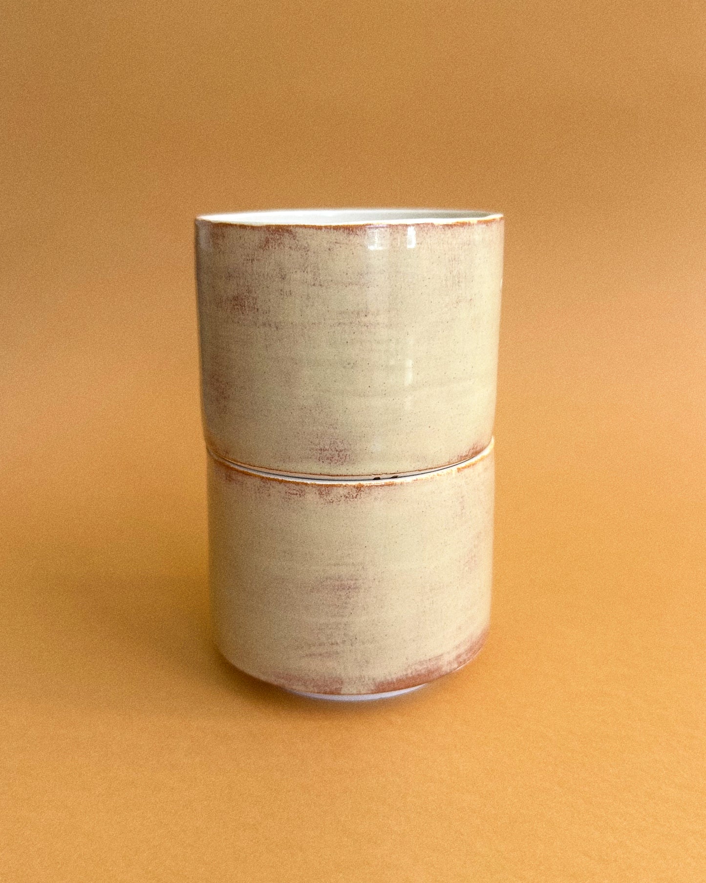 Taza Apilable Arena