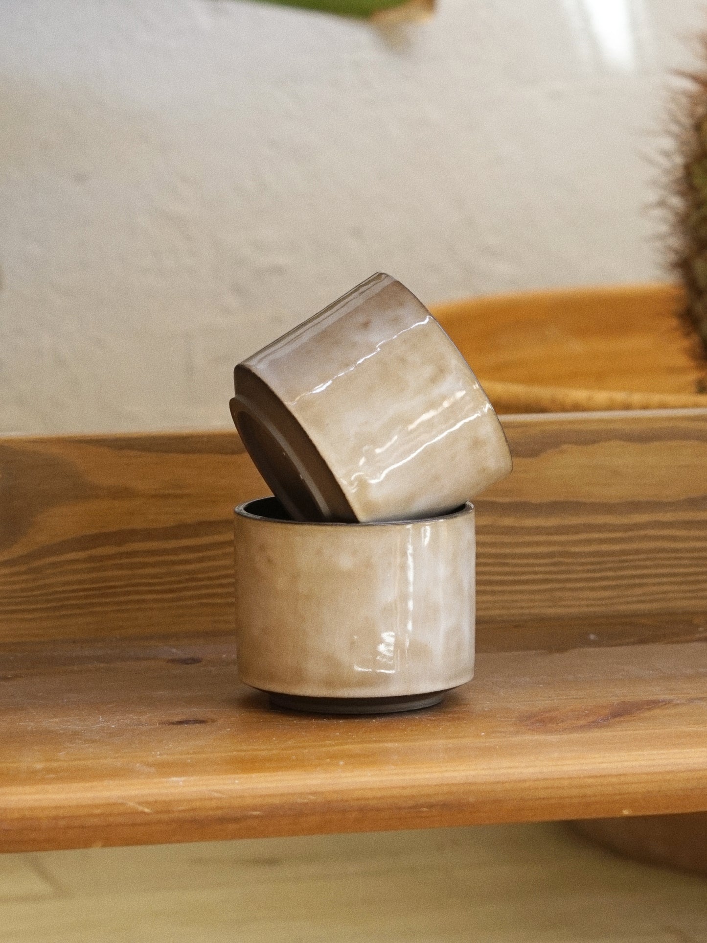 Taza apilable Crema