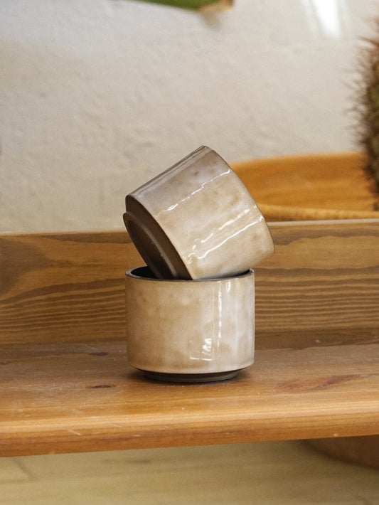 Taza apilable Crema
